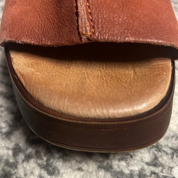 ✅Miz Mooz Leather Wedge Sandals Gloria Brick Sz 40 - Picture 9 of 9